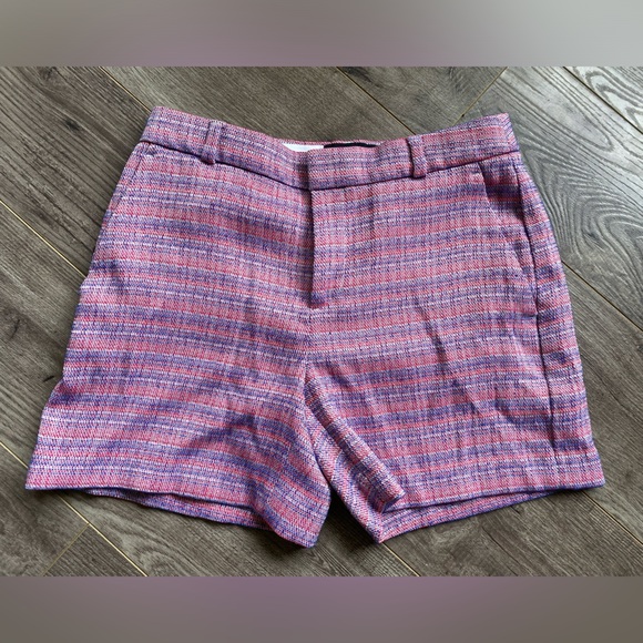 Banana Republic tailored pink and purple tweed shorts. 4.5” inseam high rise - Picture 4 of 13